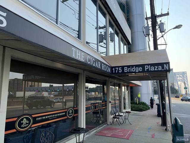 175 Bridge Plaza - Photo 1