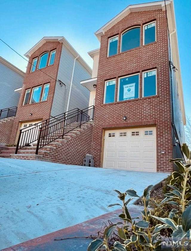 1605 71st Street - Photo 1