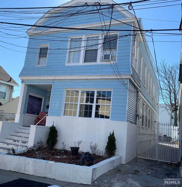 8 Patten Place - Photo 1
