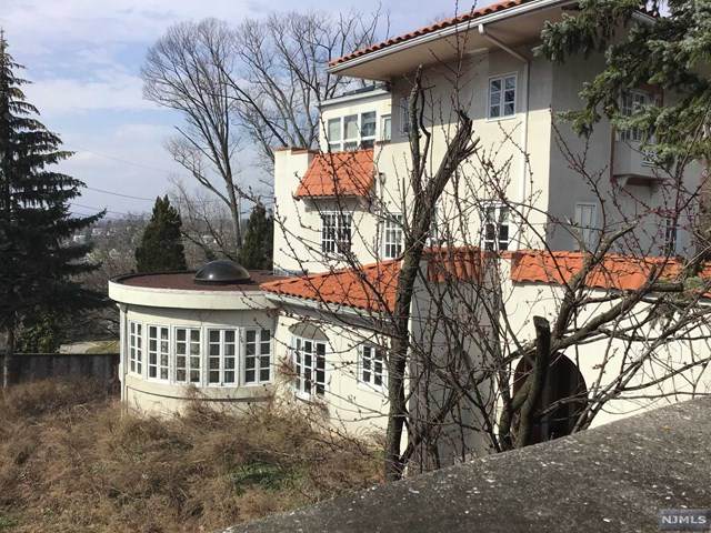 505 Studio Road - Photo 1