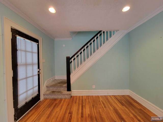 1288 Barbara Avenue - Photo 1