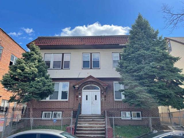 216-218 Sunset Avenue - Photo 1
