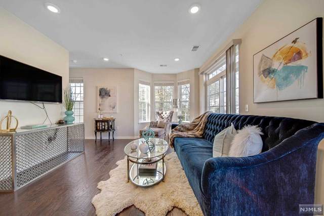 27 Iris Lane - Photo 1