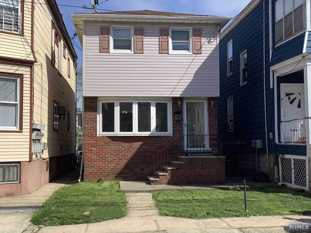 192 Chestnut Street - Photo 1
