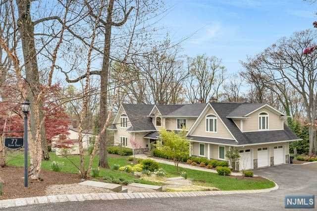 77 Devon Road - Photo 1