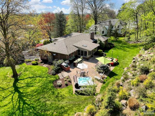 737 Hemlock Drive - Photo 1