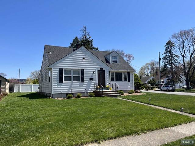 225 Broadway - Photo 1