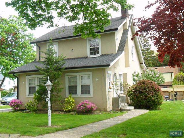 1085 Stasia Street - Photo 1