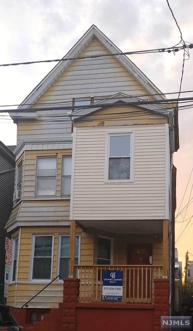 818 19th Street - Photo 1