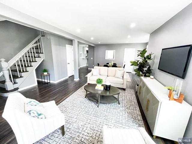 544 Prospect Street - Photo 1