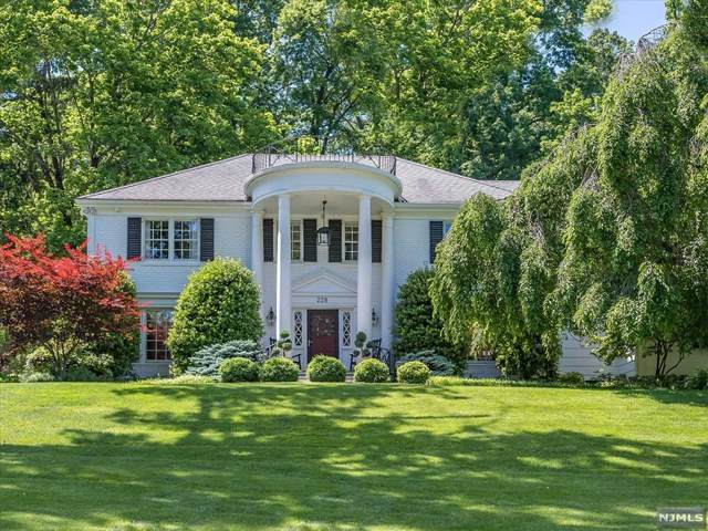 228 Mountain Avenue - Photo 1
