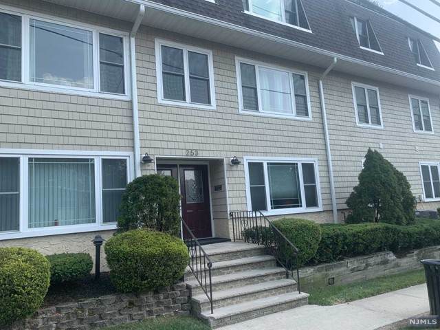 253 Park Avenue - Photo 1