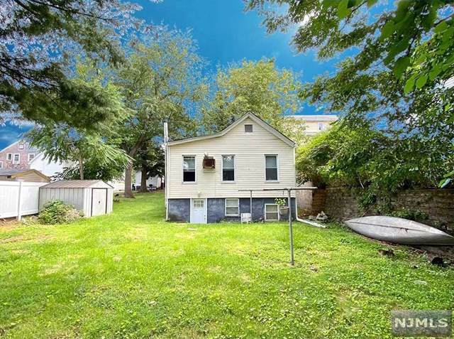 54 Sheridan Avenue - Photo 1