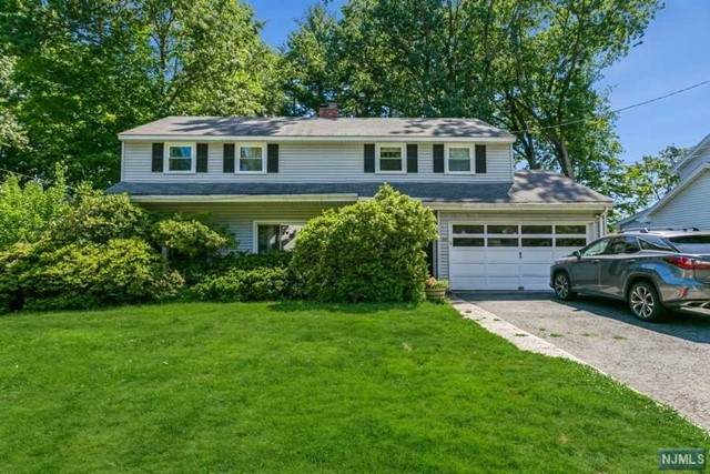 48 Jefferson Avenue - Photo 1