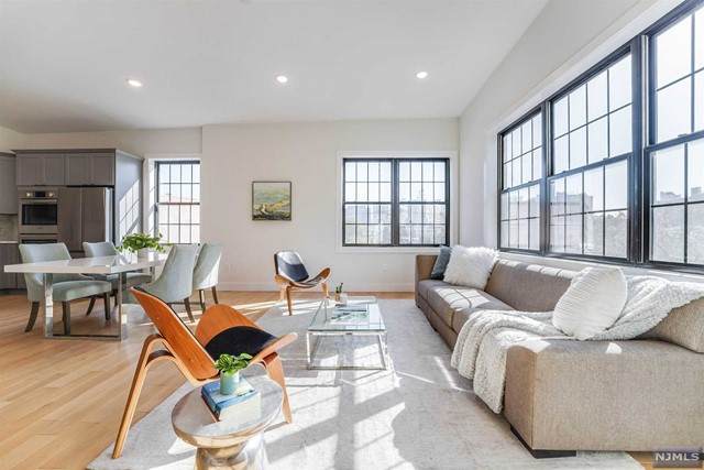 5B 19th Street - Photo 1