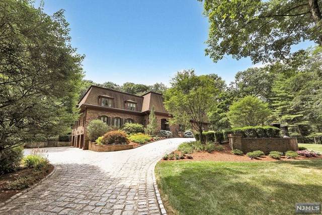 5 Glenwood Drive - Photo 1