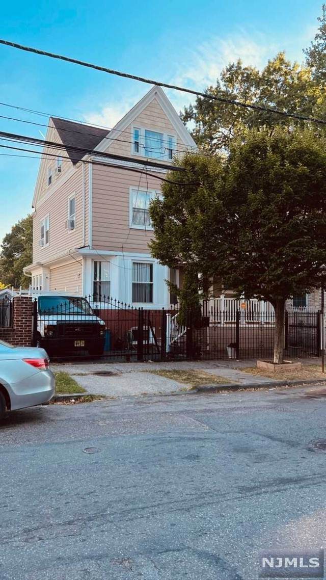 418-420 4th Avenue - Photo 1