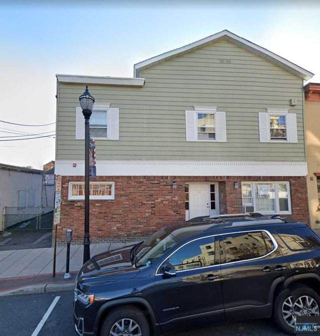 18 Glen Road - Photo 1