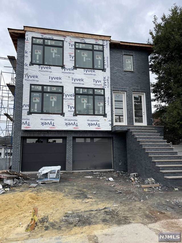 122 Brinkerhoff Avenue - Photo 1