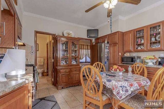 693 8th Street - Photo 1