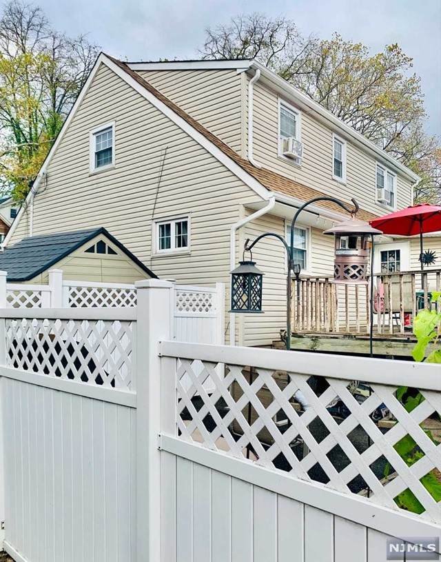 33 Elycroft Parkway - Photo 1