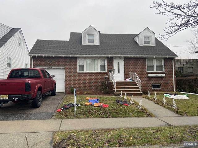 42 Chestnut Street - Photo 1