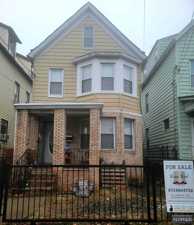 954 Lafayette Street - Photo 1