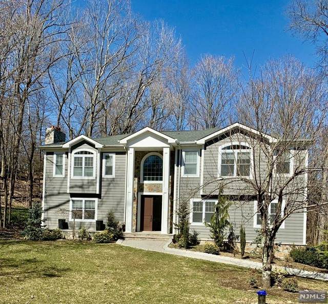 37 Hillcrest Drive - Photo 1