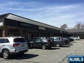 166 Newark Pompton Turnpike - Photo 1