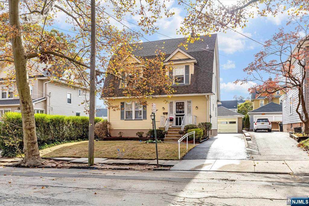 55 Saint Clair Avenue - Photo 1