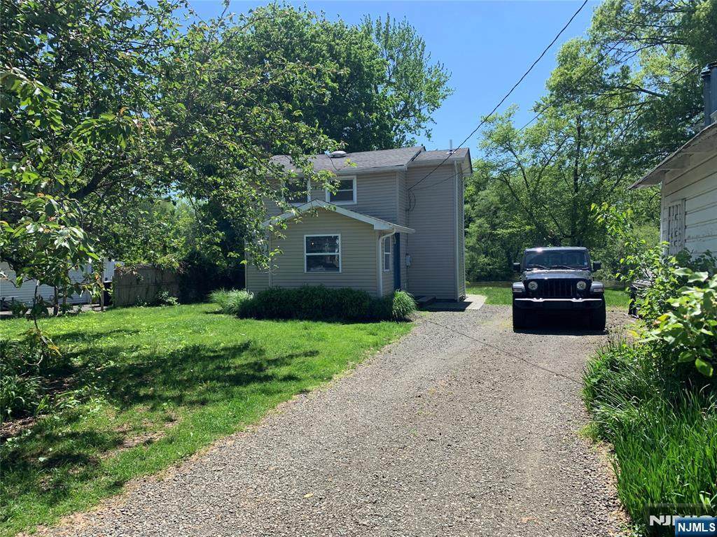 7 Shore Road - Photo 1