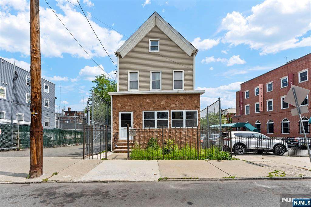 15 Taylor Street - Photo 1