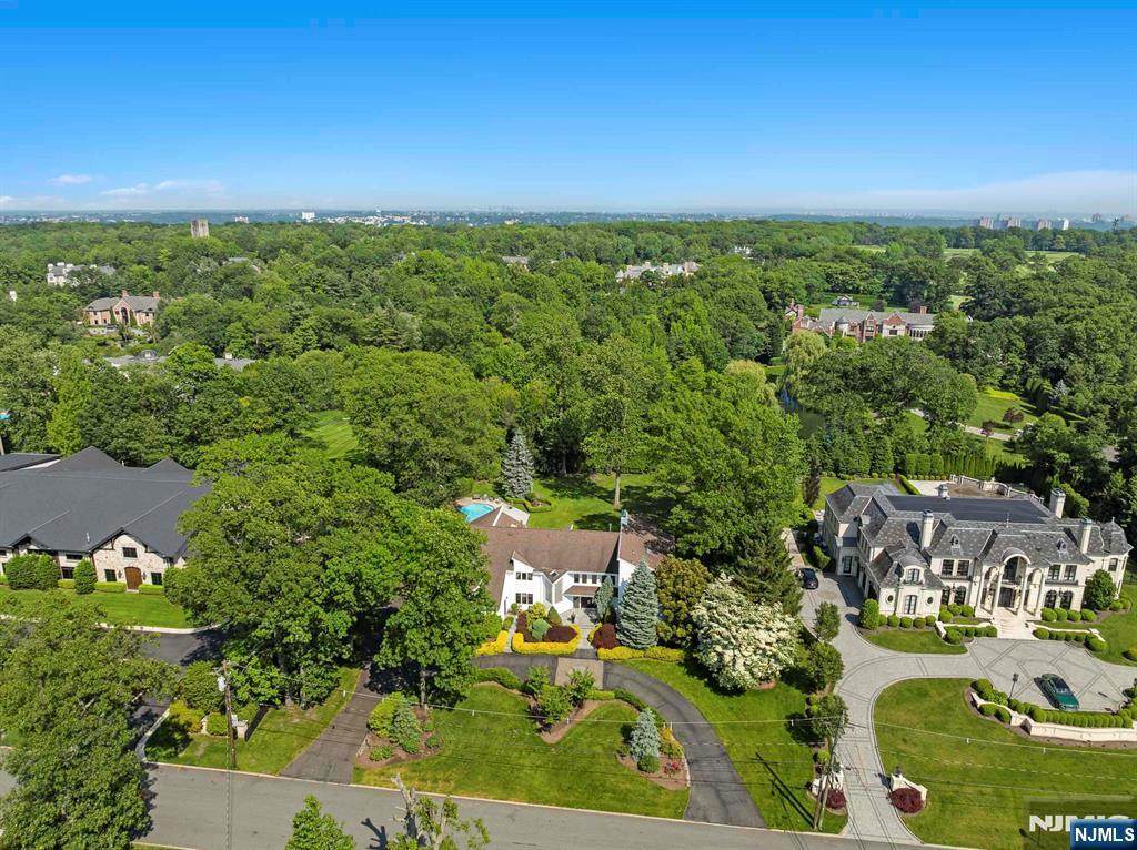 172 Truman - Photo 1