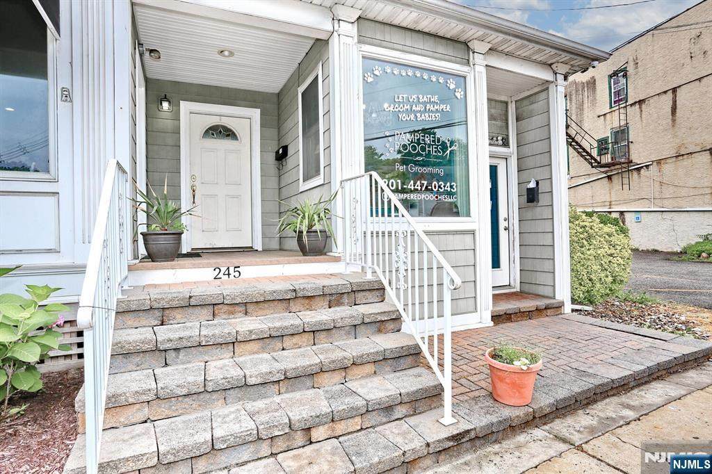 245 Godwin - Photo 1
