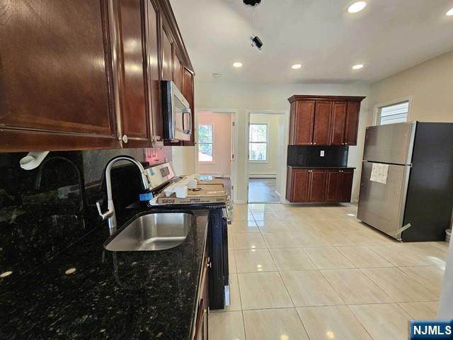 7 Davidson - Photo 1