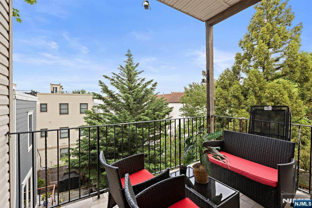 58 Booraem Avenue - Photo 1