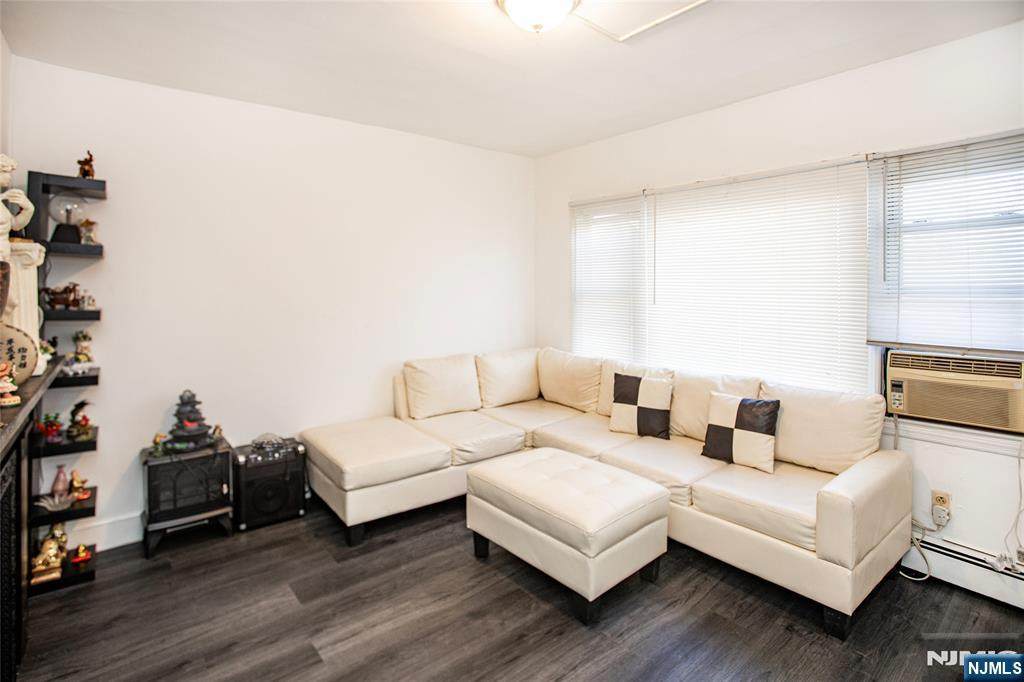 50 Westervelt - Photo 1
