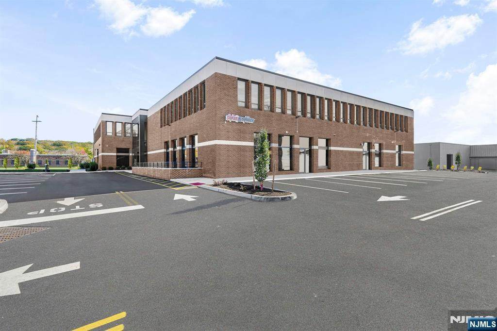 1 Lethbridge Plaza - Photo 1