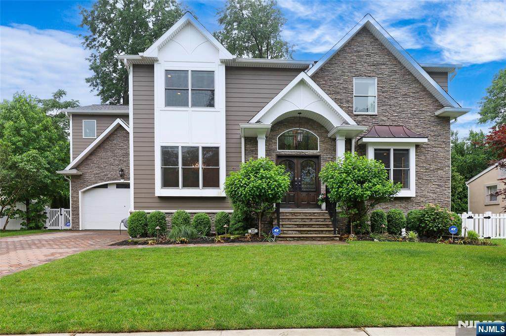62 Merritt Avenue - Photo 1