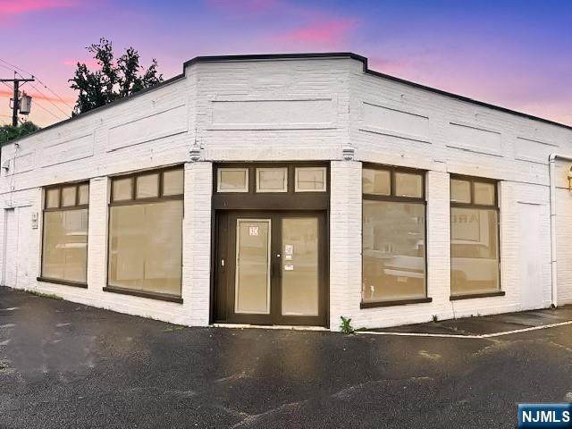 30 Johnson Avenue - Photo 1