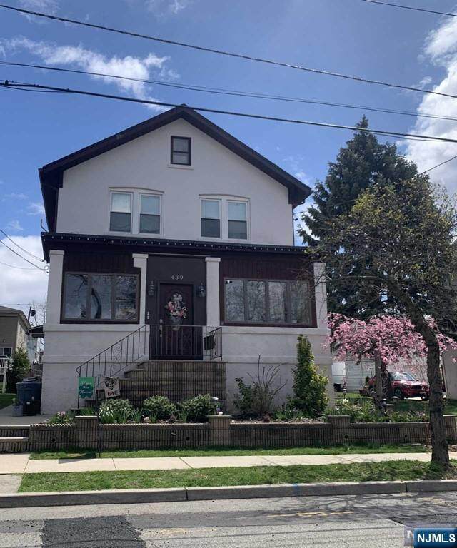 439 Jefferson - Photo 1