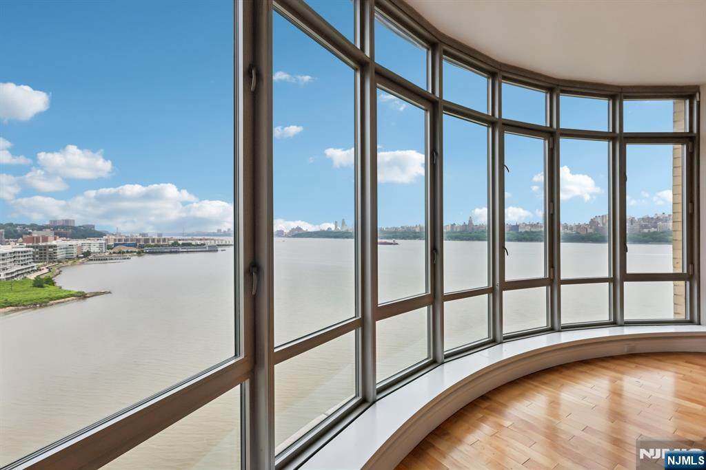 8100 River Road - Photo 1