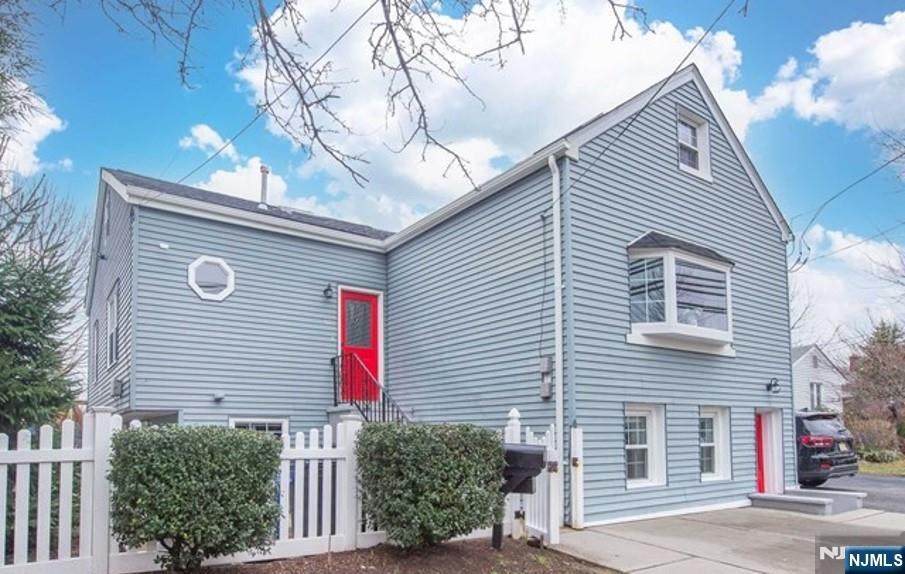 60 Garibaldi - Photo 1