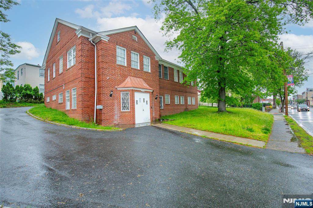 222 Main Street - Photo 1