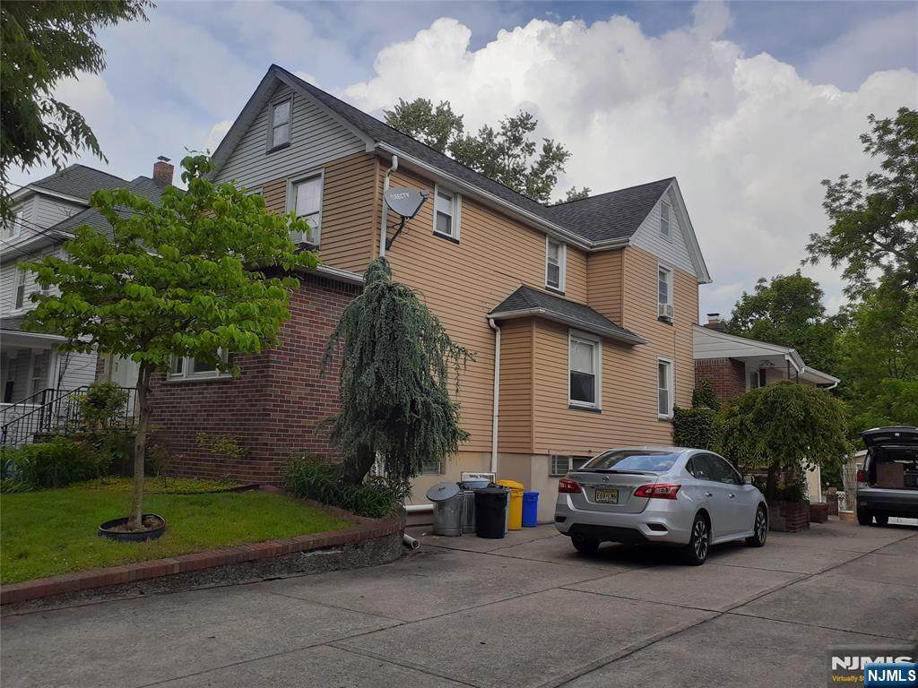 213 Elm Av Elm - Photo 1