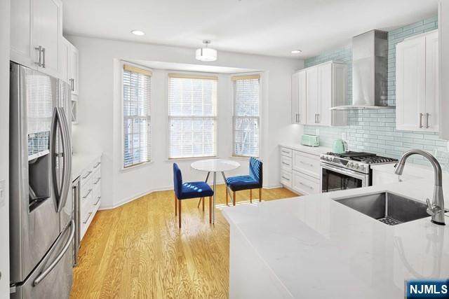 453 Albany - Photo 1