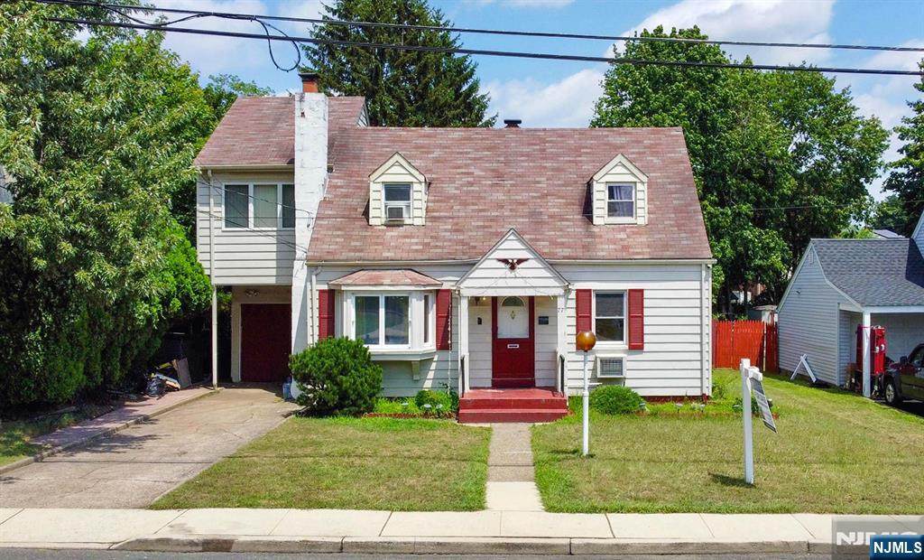 77 Oxford Street - Photo 1