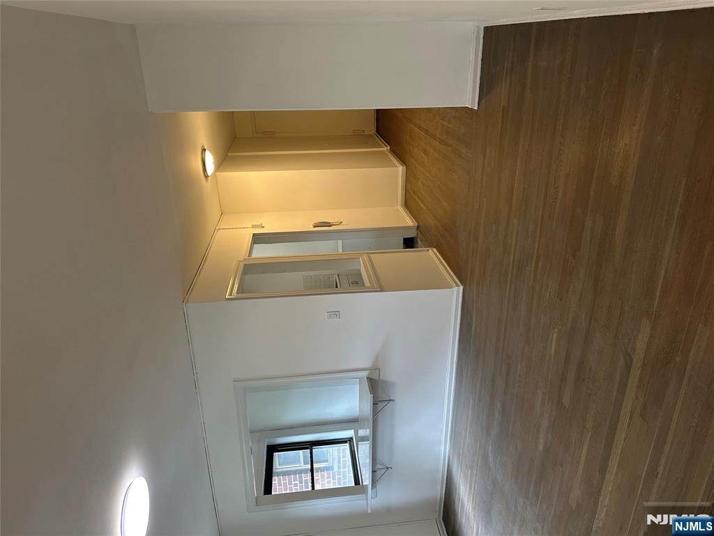 420 Fairview - Photo 1