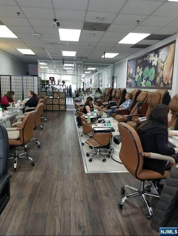 478 Ridgedale - Photo 1