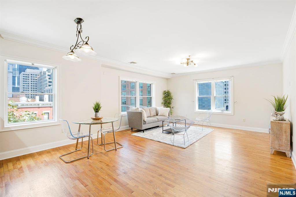 63 Sussex Street - Photo 1